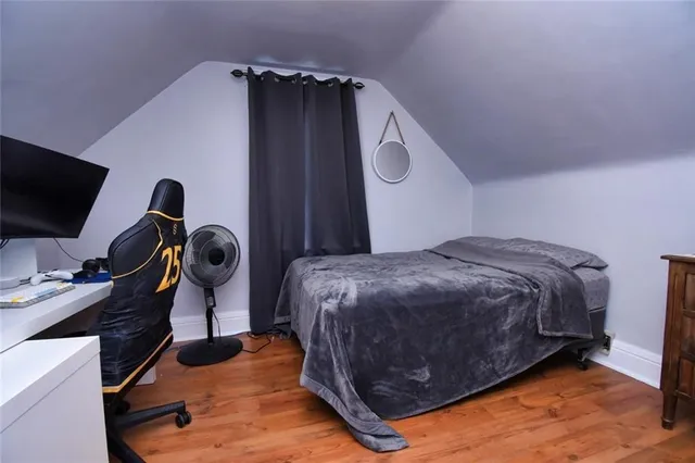 Additional image 26 of 86 GRAHAM Ave