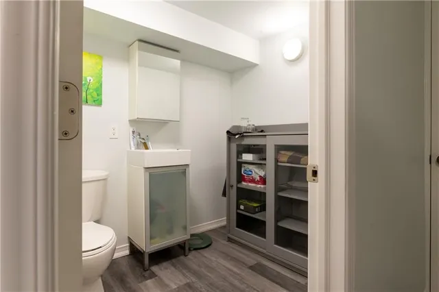 Additional image 33 of 128 PARK St