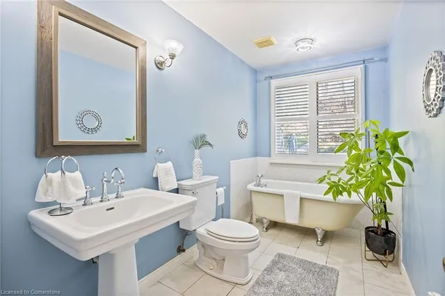 Additional image 22 of 12 Portal Crt