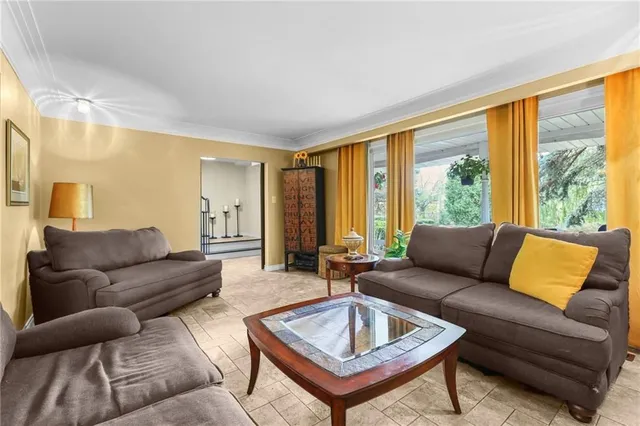 Additional image 11 of 711 RIDGE Rd