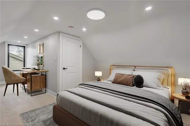 Additional image 22 of 10 Bayside Ave