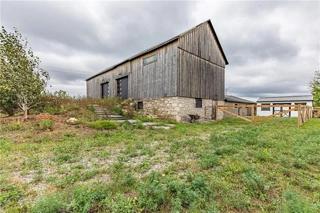 Additional image 44 of 1506 6TH CONCESSION RD