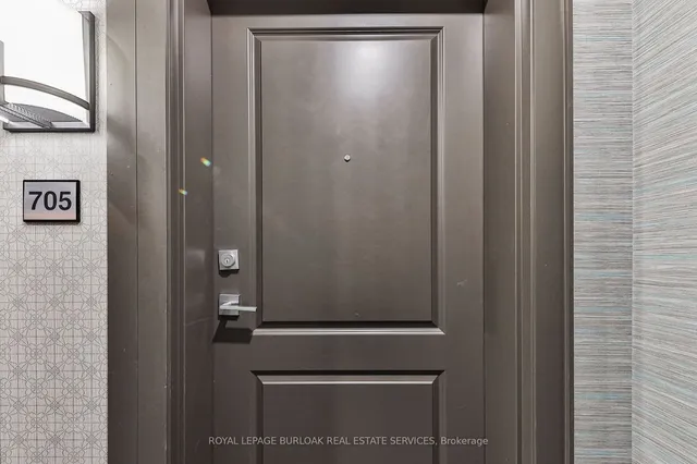 Additional image 6 of 460 Dundas St Unit 705