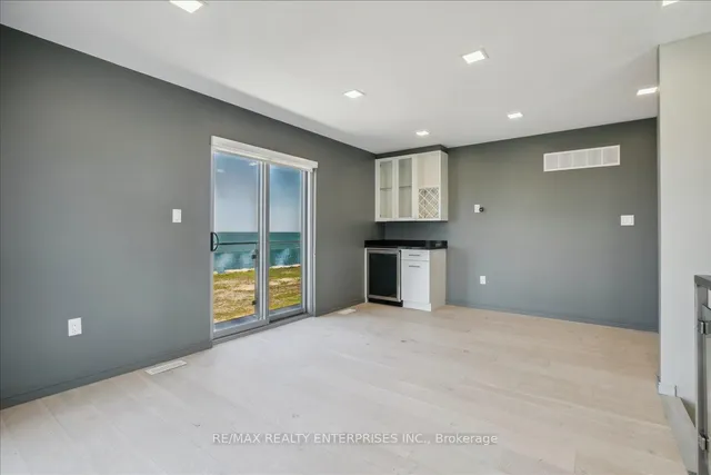 Additional image 31 of 4 Sunrow Gate