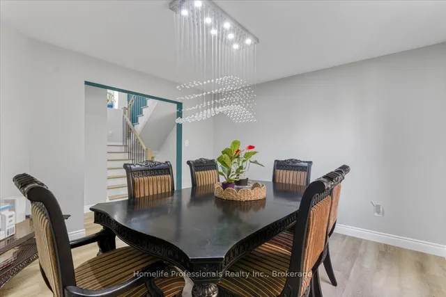 Additional image 10 of 55 Alexsia Crt