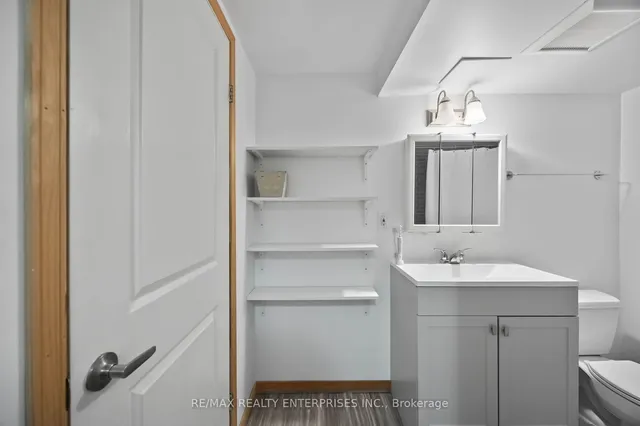 Additional image 32 of 8 Thornbury Crt