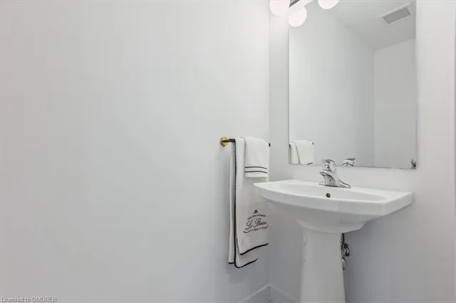 Additional image 22 of 450 Dundas St Unit 1001