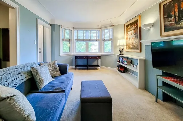 Additional image 8 of 133 CAMERON Ave