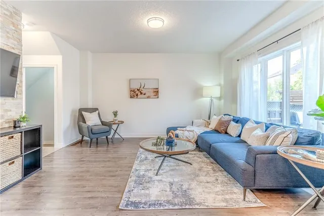 Additional image 8 of 31 TOPAZ St