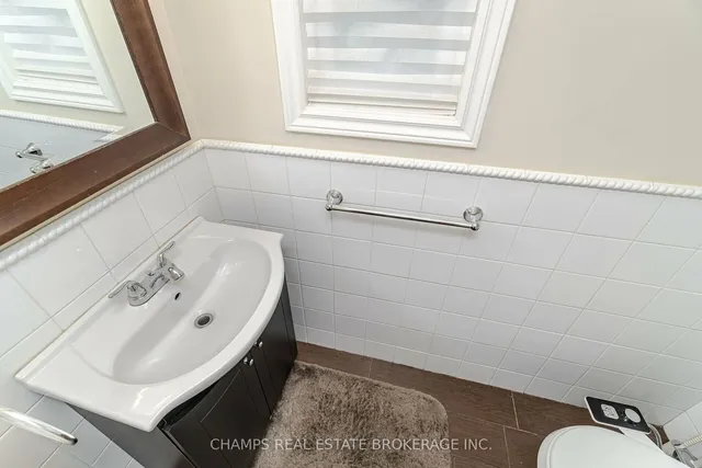 Additional image 19 of 242 East Ave