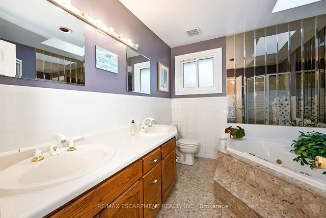 Additional image 15 of 7 Osgoode Crt