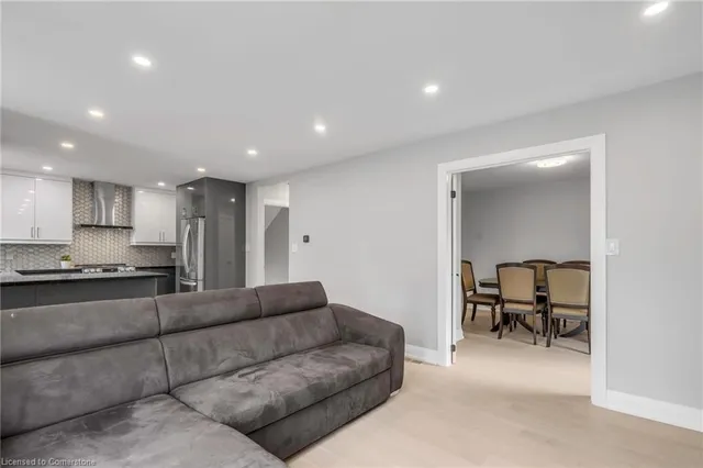 Additional image 6 of 10 Bayside Ave