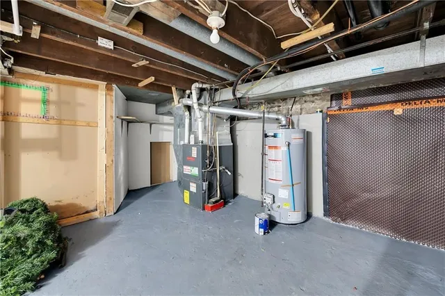 Additional image 24 of 103 EMERALD St