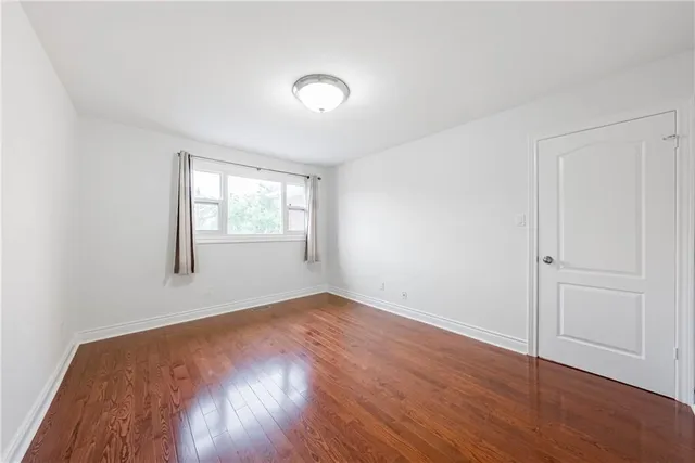 Additional image 38 of 494 DICENZO Dr