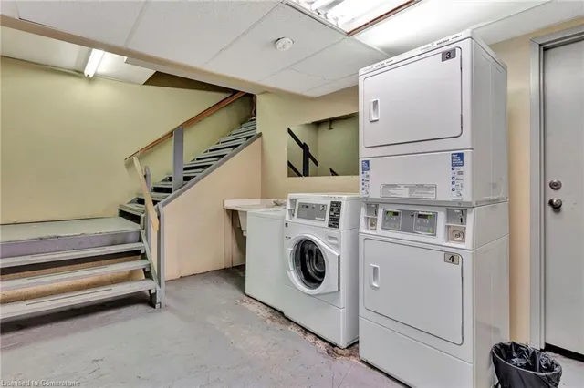 Additional image 33 of 285 King St Unit 8