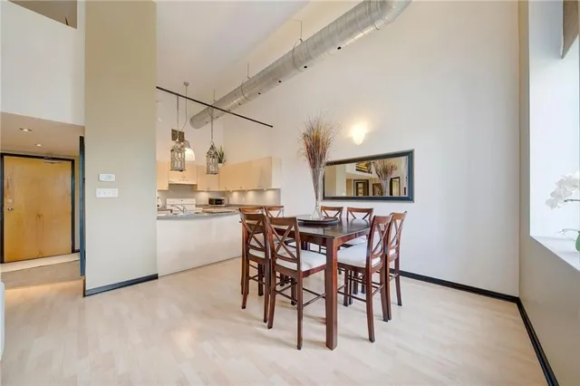 Additional image 12 of 73 GARFIELD Ave Unit 2A