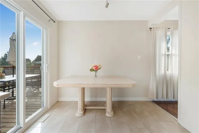 Additional image 16 of 88 RAND St