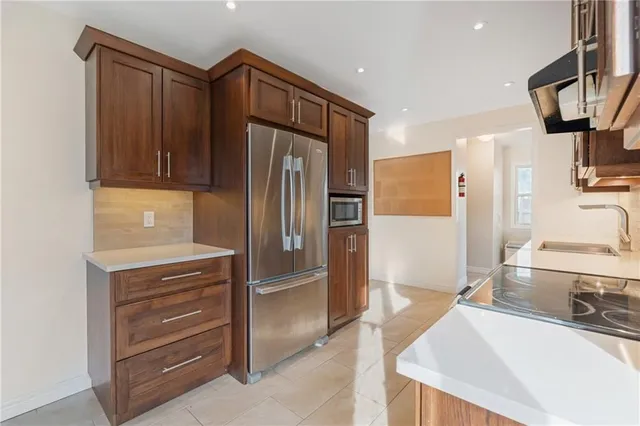 Additional image 14 of 88 RAND St