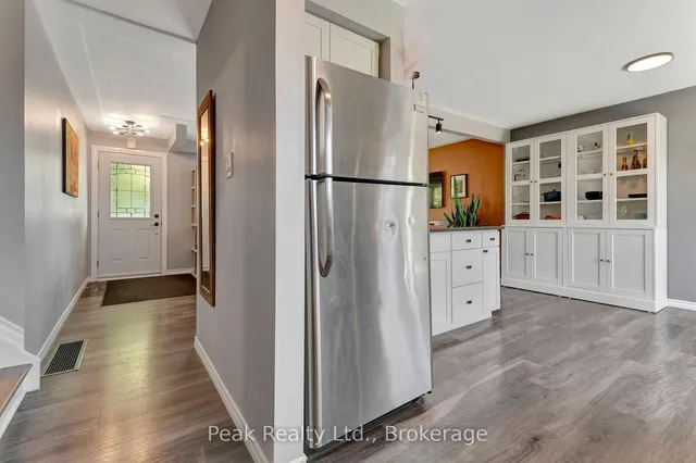 Additional image 17 of 157 Fielding Cres