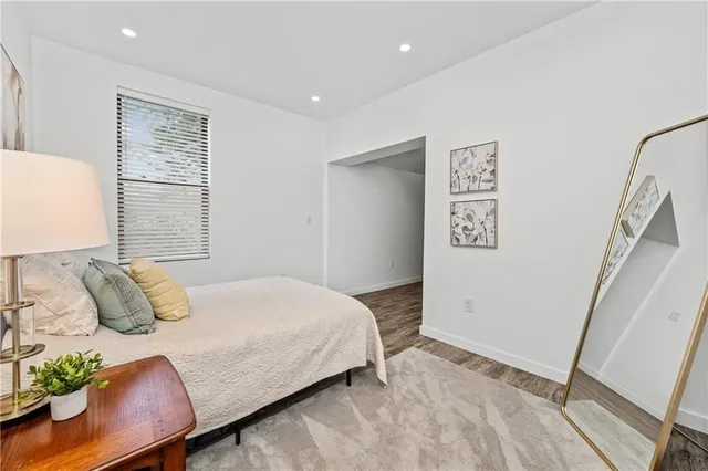 Additional image 21 of 127 FREELTON Rd