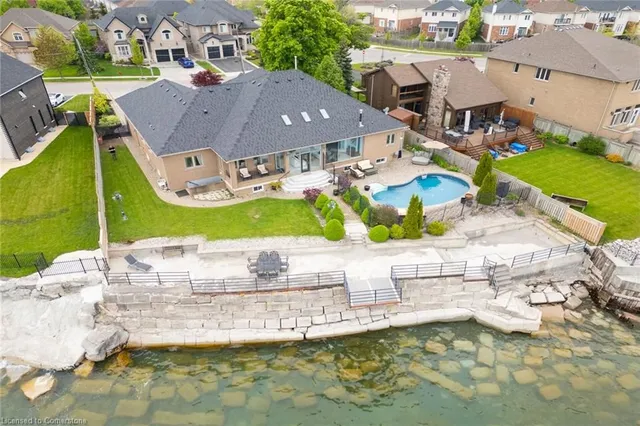 94 Seabreeze Cres