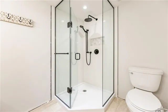 Additional image 24 of 106 OVERDALE Ave