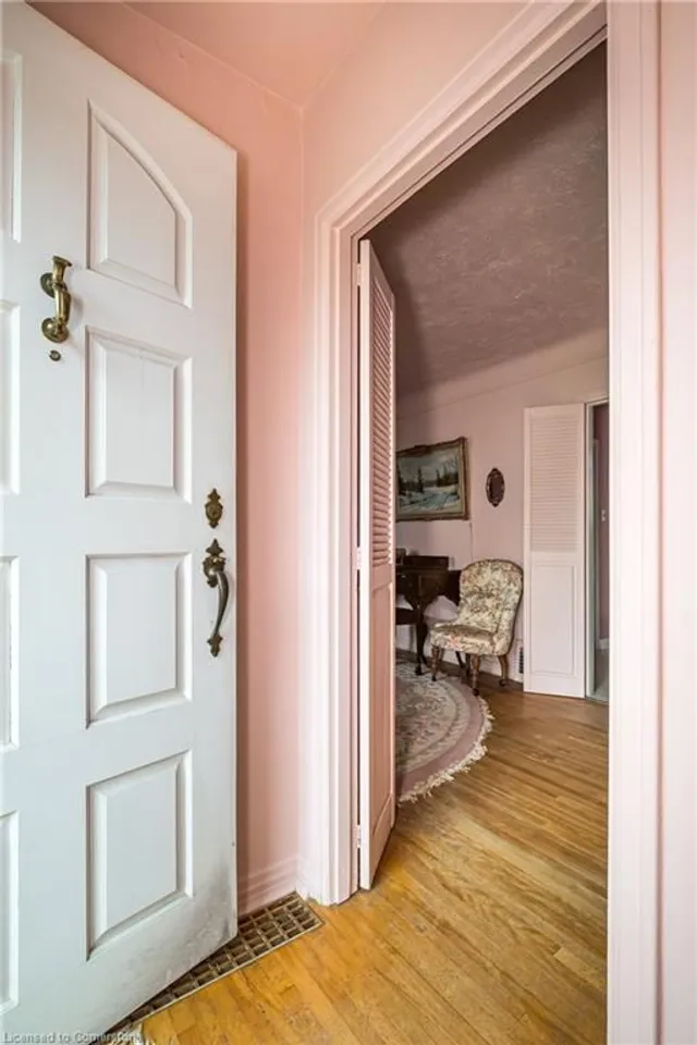 Additional image 5 of 144 Brantdale Ave