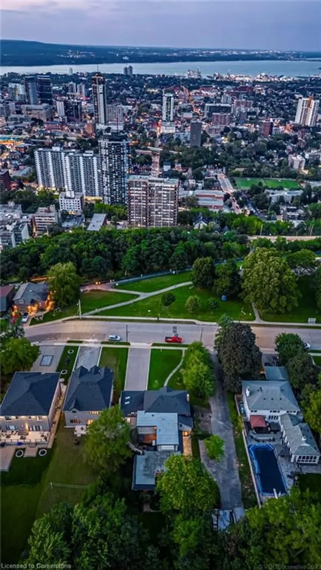 Additional image 10 of 182 Concession St