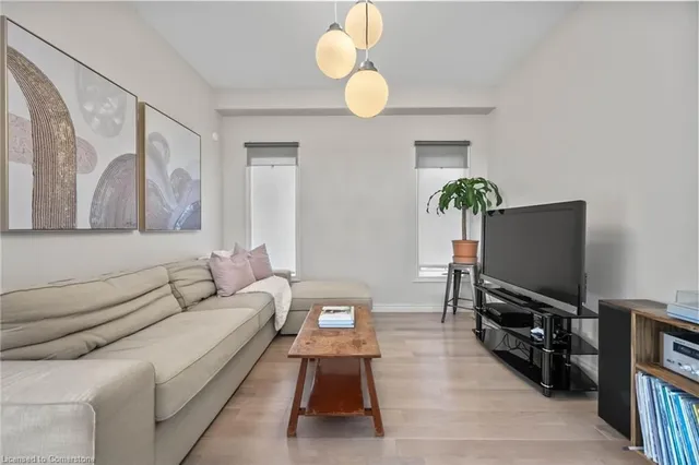 Additional image 23 of 8 Thornbury Court Crt