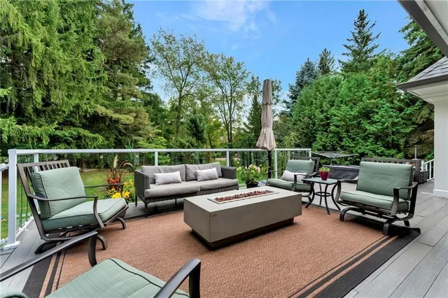 Additional image 38 of 18 ST ANNS Crt