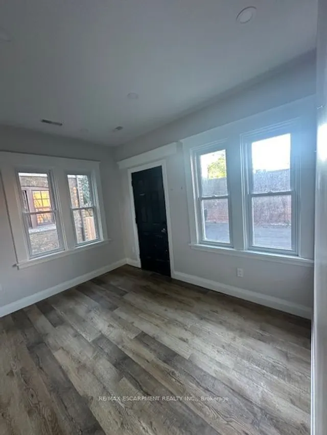 Additional image 6 of 14 BURRIS St