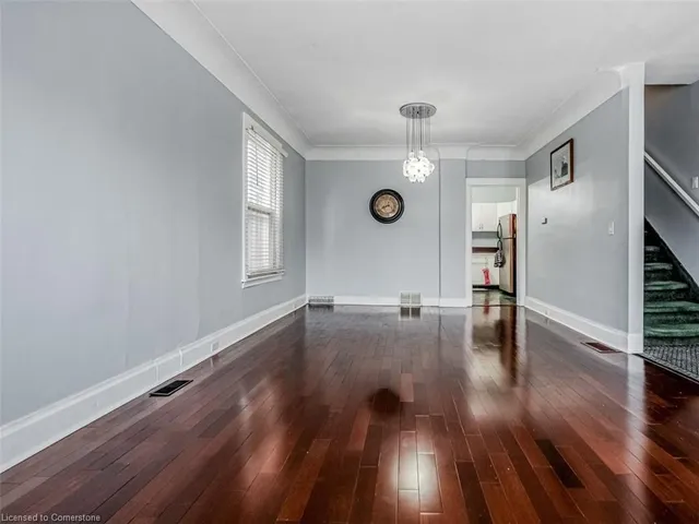 Additional image 6 of 34 Fairview Ave