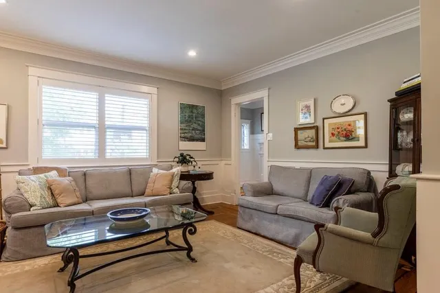 Additional image 13 of 952 MONTCLAIR Ave