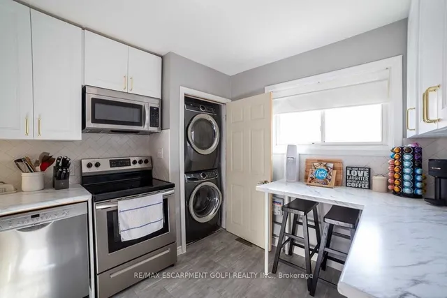 Additional image 13 of 10 Warren Ave