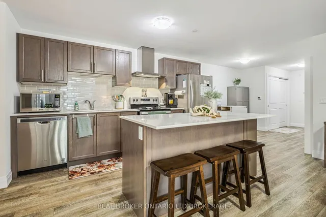 Additional image 21 of 1 REDFERN Ave Unit 220