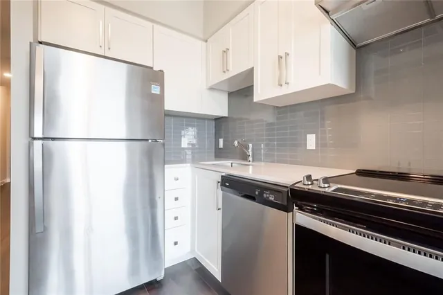 Additional image 14 of 15 QUEEN St Unit 1503