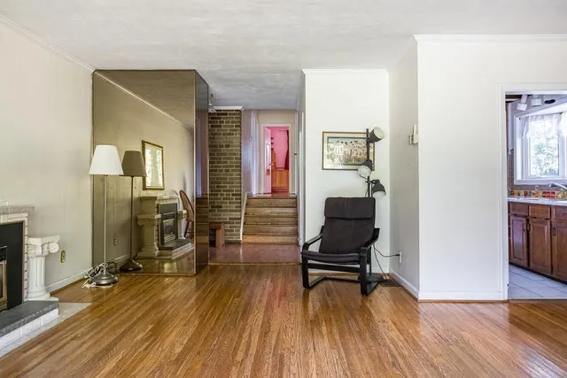 Additional image 13 of 104 HOSTEIN Dr