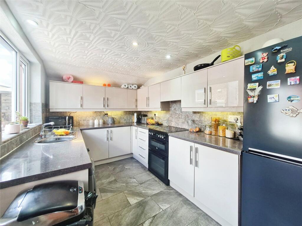 Additional image 5 of Earnsdale Road, Darwen, Lancashire, BB3