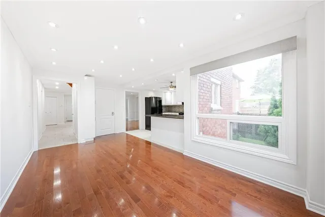 Additional image 13 of 494 DICENZO Dr