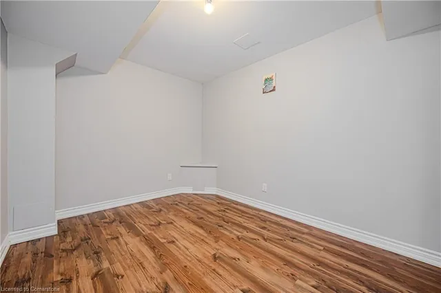 Additional image 41 of 76 Moorland Cres