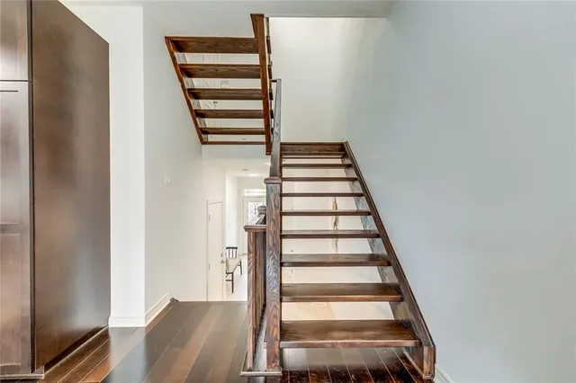 Additional image 25 of 105 HIGHGATE Dr