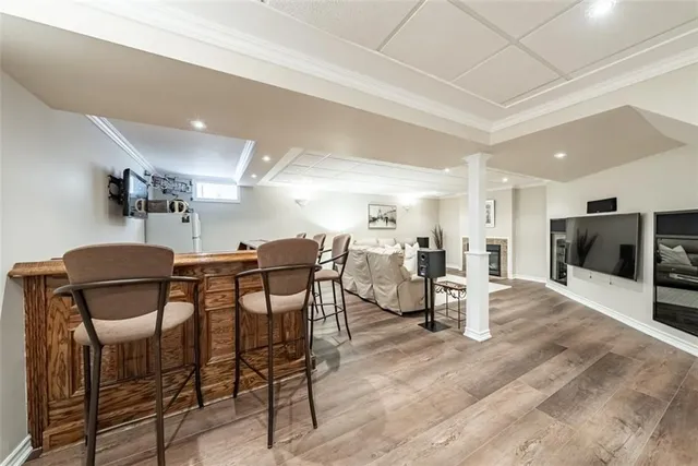 Additional image 32 of 16 BENVENUTO Cres