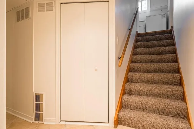 Additional image 9 of 4 KNOLLWOOD Crt