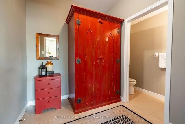 Additional image 20 of 55 Landscapes Tr