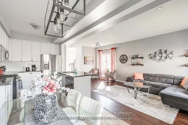 Additional image 15 of 51 Palacebeach Tr