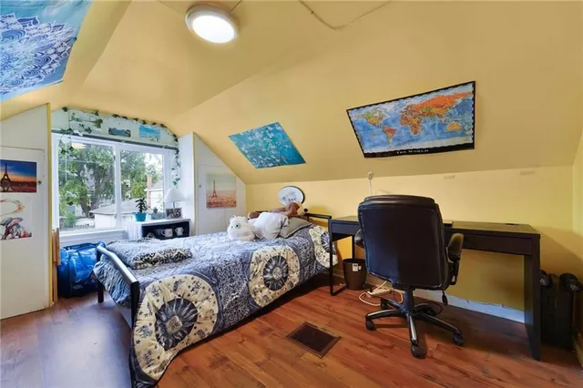 Additional image 19 of 105 WARD Ave