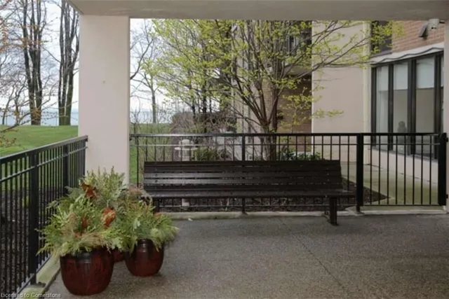 Additional image 19 of 500 Green Rd Unit 605