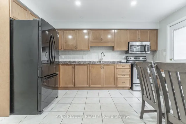 Additional image 28 of 23 Woodman Dr Unit 3