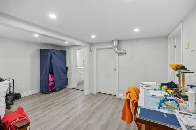 Additional image 22 of 350 JOHN St