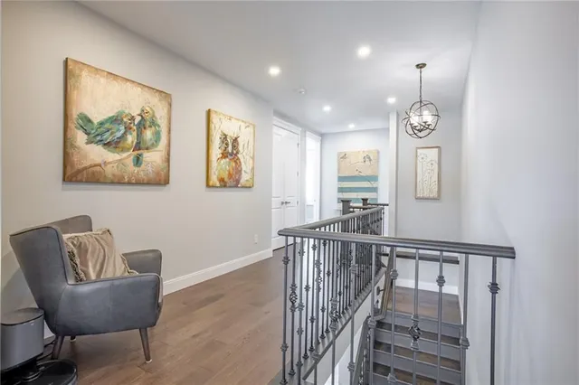 Additional image 19 of 4 LOCKMAN Dr